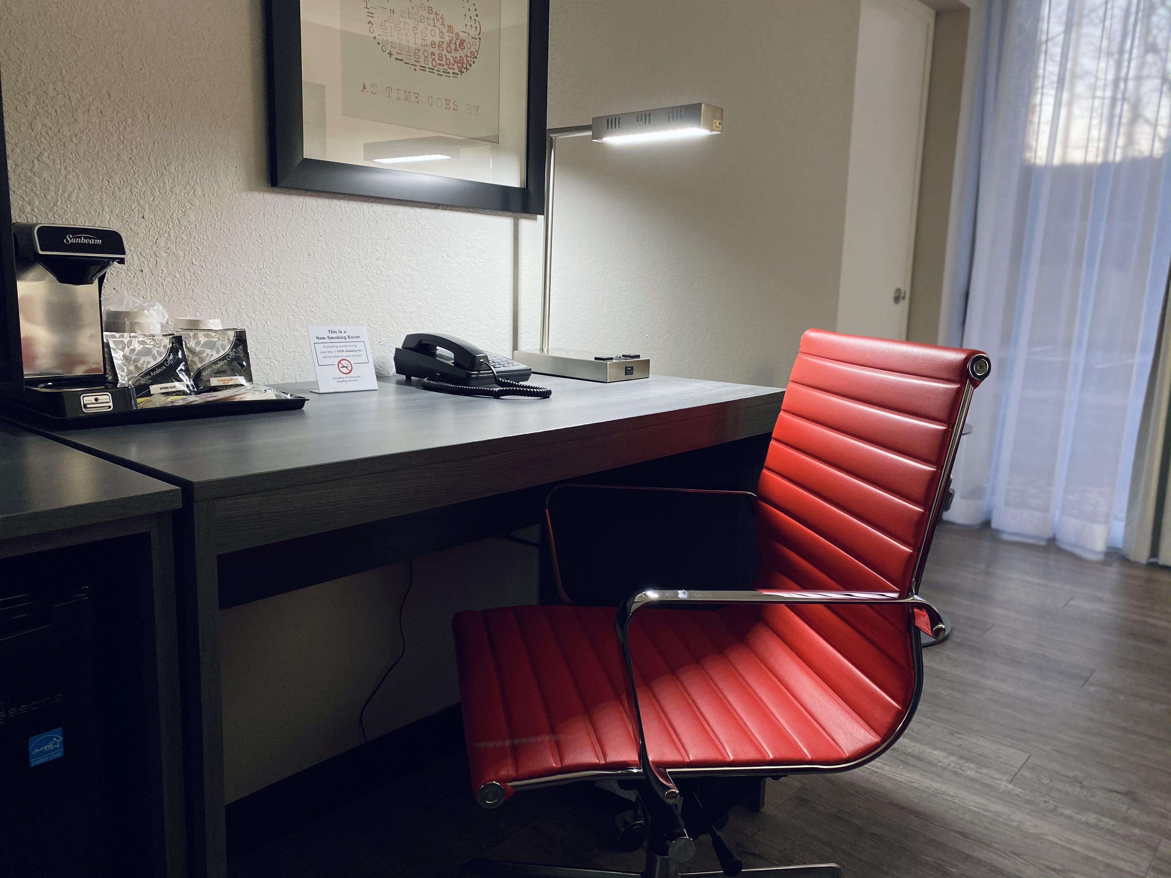 ホテル Ramada By Wyndham Hartford North - Bradley Airport ウィンザー・ロックス エクステリア 写真