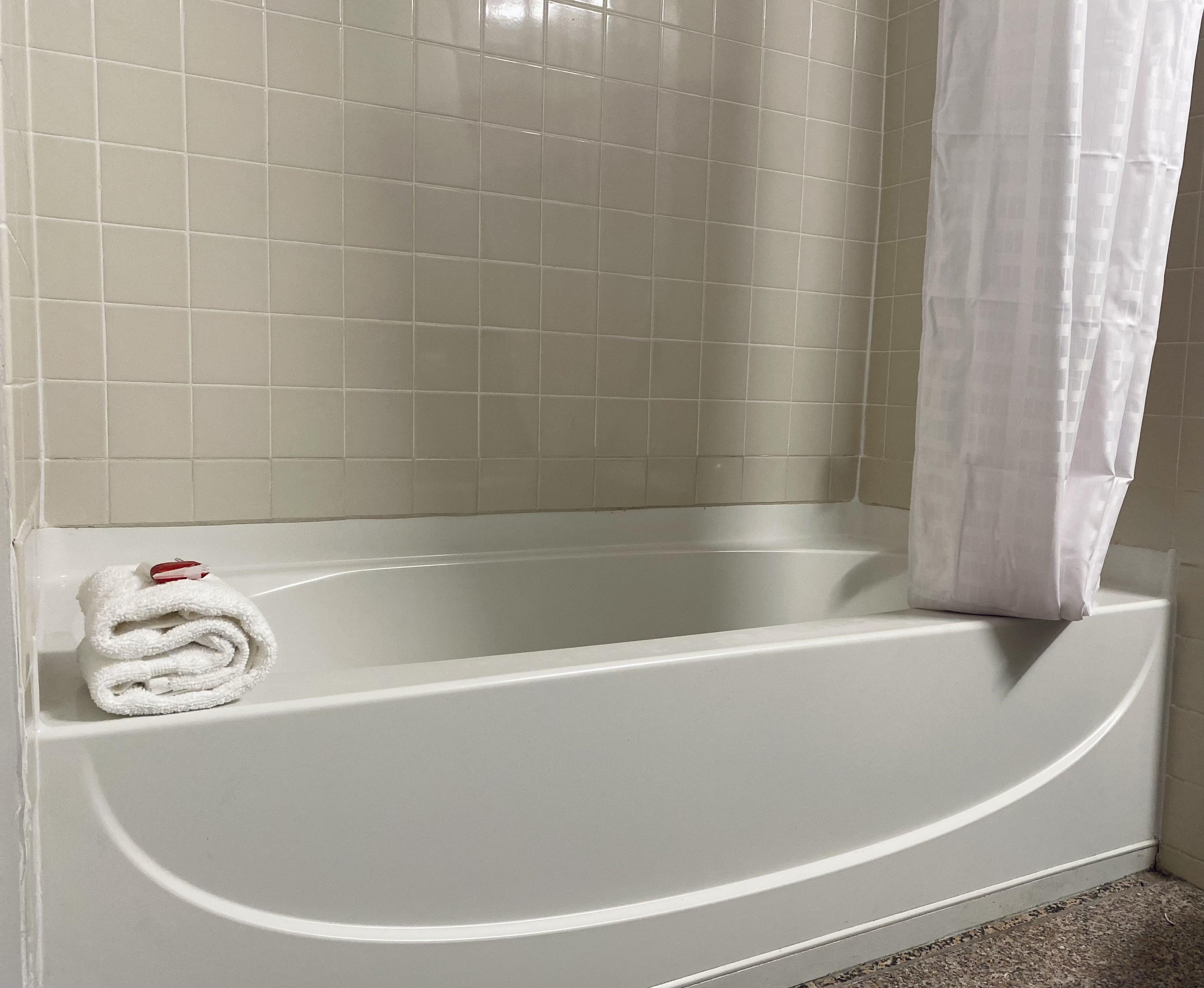 ホテル Ramada By Wyndham Hartford North - Bradley Airport ウィンザー・ロックス エクステリア 写真